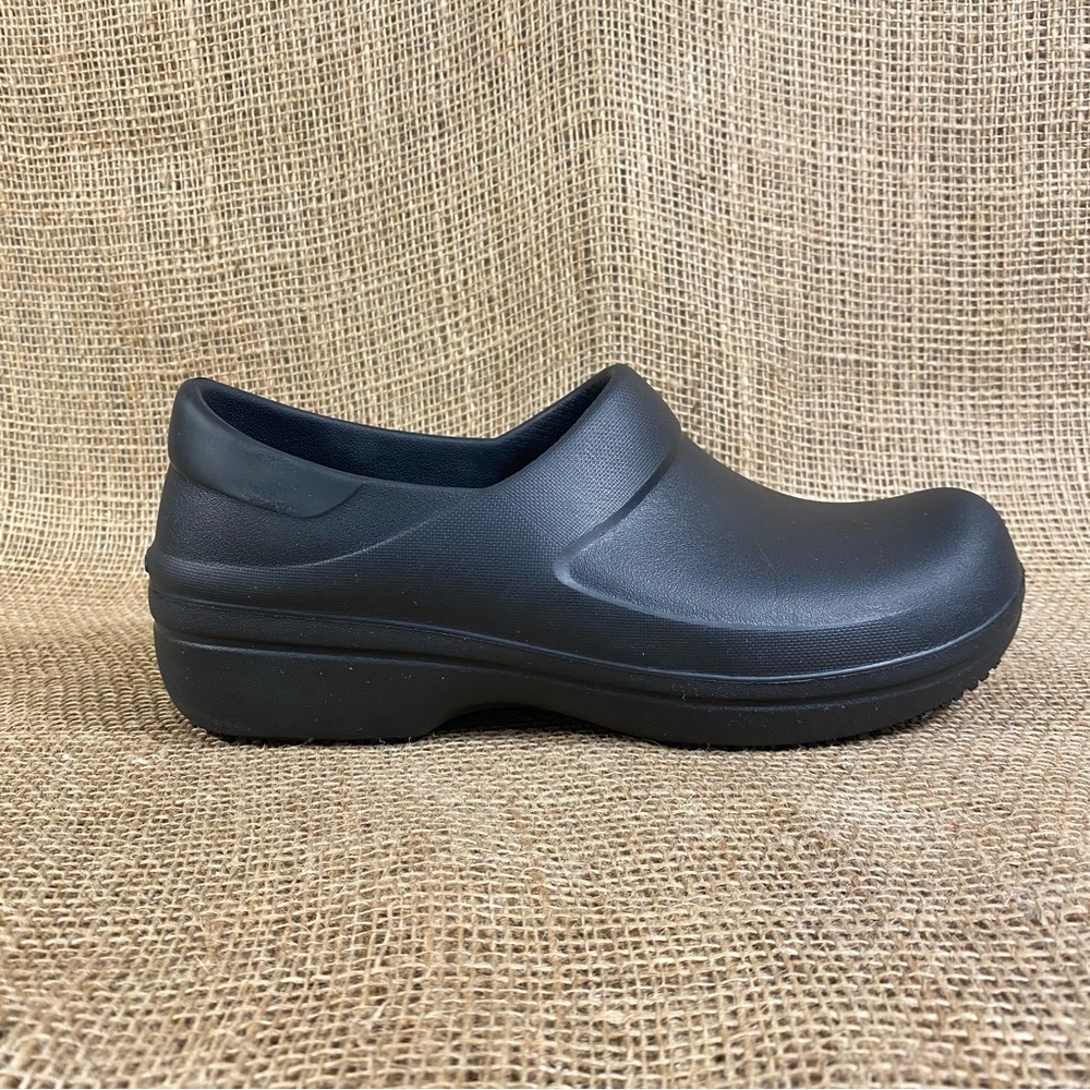 CROCS Clogs Slip On Black Comfort Slip Resistant Nurse Work  Shoes Size 8 - Picture 6 of 10